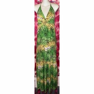 💚 Dereon Floral Halter Maxi Dress